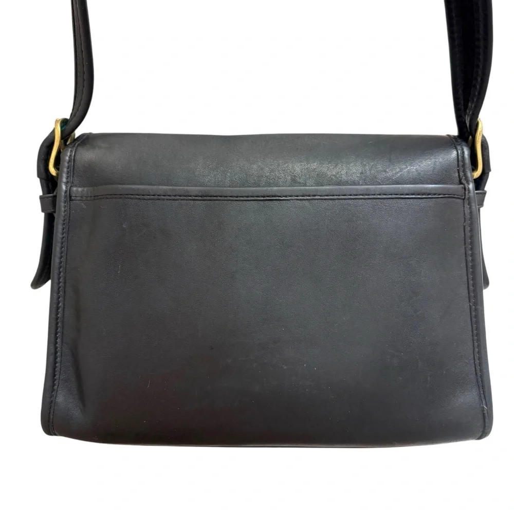 Coach vintage black leather New York City Spectator bag